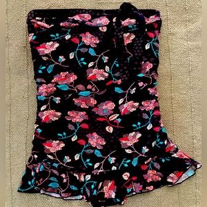 DONATED 🆑 2 for $12 🆑 Size Small One Piece Strapless Swimsuit